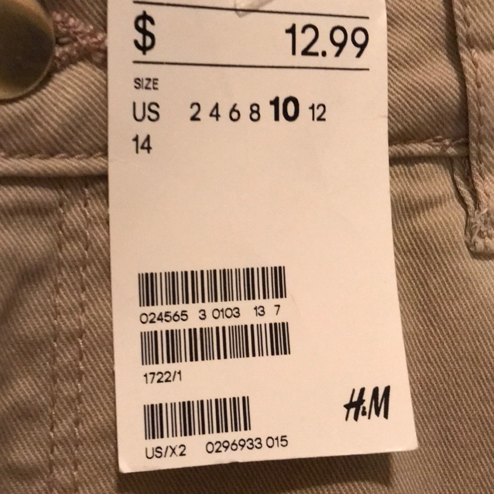 H&M Beige Shorts - Picture 7 of 7